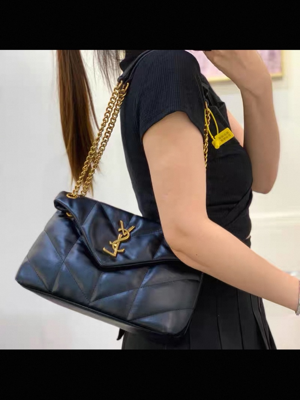 Affordable Fashion Finds Black Quilted Shoulder Bag with Gold Chain